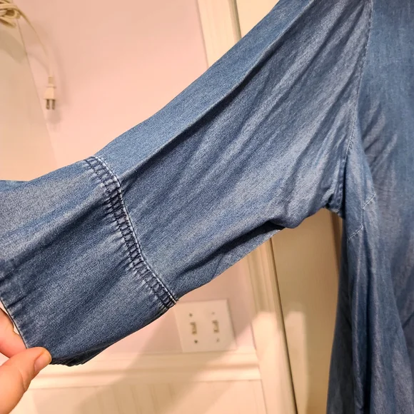 mark. Blue Denim Women's Top - Picture 4 of 8